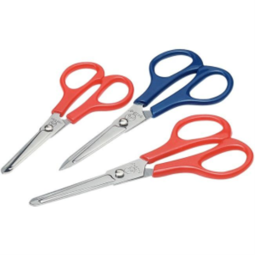 6" School Scissors ? Semi-Sharp /
Ciseaux d??colier ? bouts semi-pointus 6 po